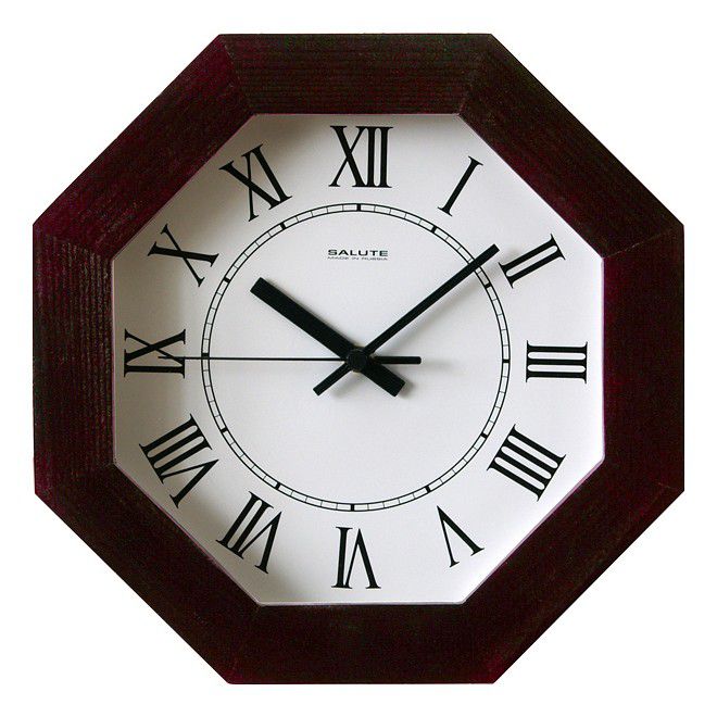 Настенные часы (31 см) Салют 